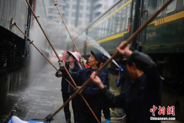 評論員：羅德里只是曼城的問題之一，瓜迪奧拉看起來有些厭倦了
