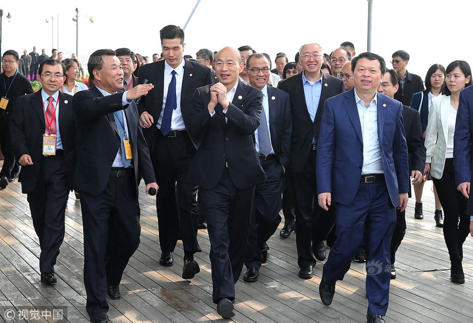 自律的代表！51歲澤羅伯托社媒曬跑步鍛煉照，肌肉線條清晰可見