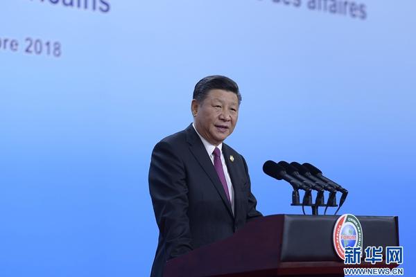 一瑞士球迷收藏了1047件利物浦球衣，創吉尼斯世界紀錄