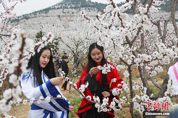 羅馬諾：熱刺希望周五敲定西蒙斯轉會，準備支付6000萬歐