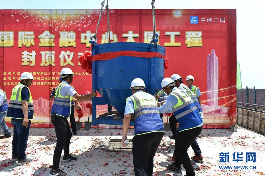 凱爾凱茲：羅伯遜是利物浦的傳奇，我很榮幸他在我身邊
