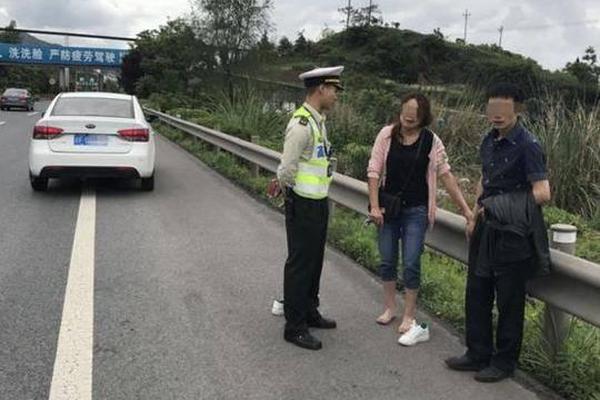 官方：諾丁漢森林簽下博塔弗戈后衛庫亞巴諾，轉會費600萬歐