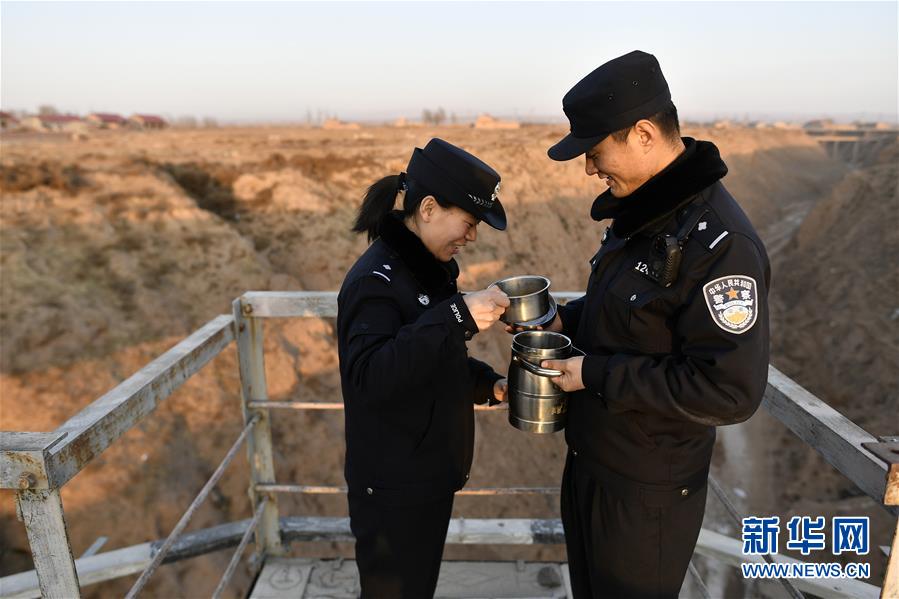 斯基拉：道路強制買斷的觸發條件為出場15次，每場至少45分鐘